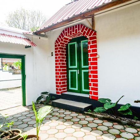 Reddoorz Syariah @ Ndalem Kembang Sore Yogyakarta Extérieur photo