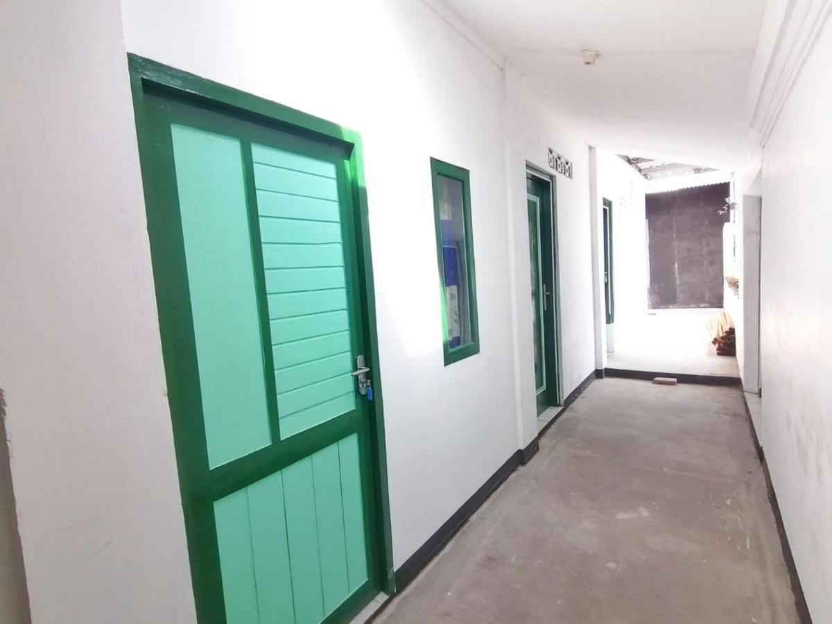 Reddoorz Syariah @ Ndalem Kembang Sore Yogyakarta Extérieur photo