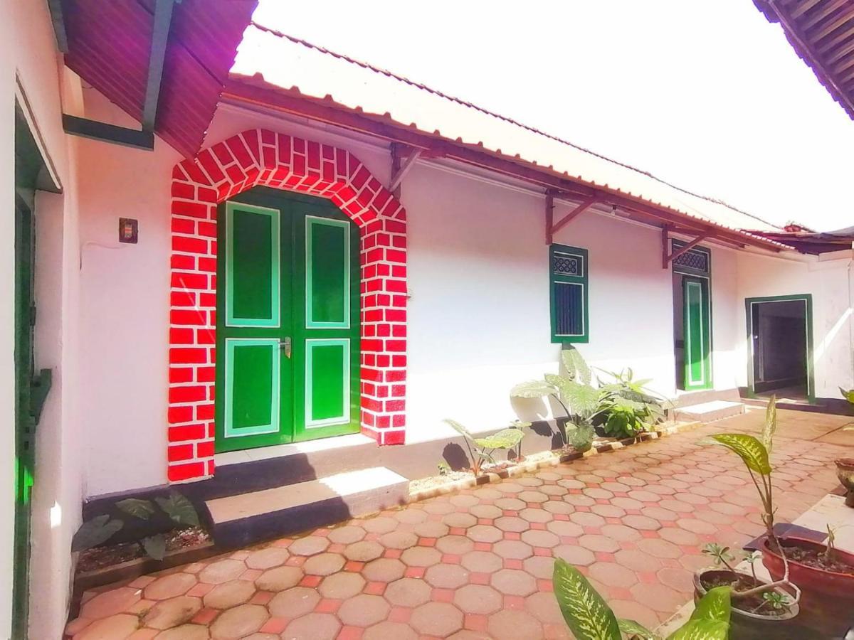 Reddoorz Syariah @ Ndalem Kembang Sore Yogyakarta Extérieur photo