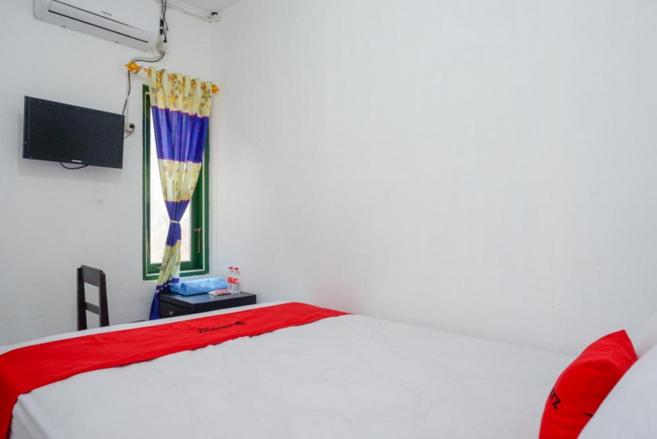 Reddoorz Syariah @ Ndalem Kembang Sore Yogyakarta Extérieur photo