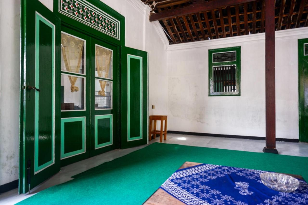 Reddoorz Syariah @ Ndalem Kembang Sore Yogyakarta Extérieur photo