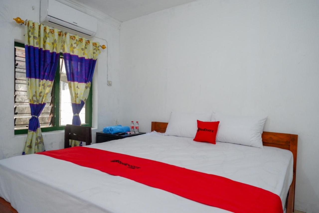 Reddoorz Syariah @ Ndalem Kembang Sore Yogyakarta Extérieur photo