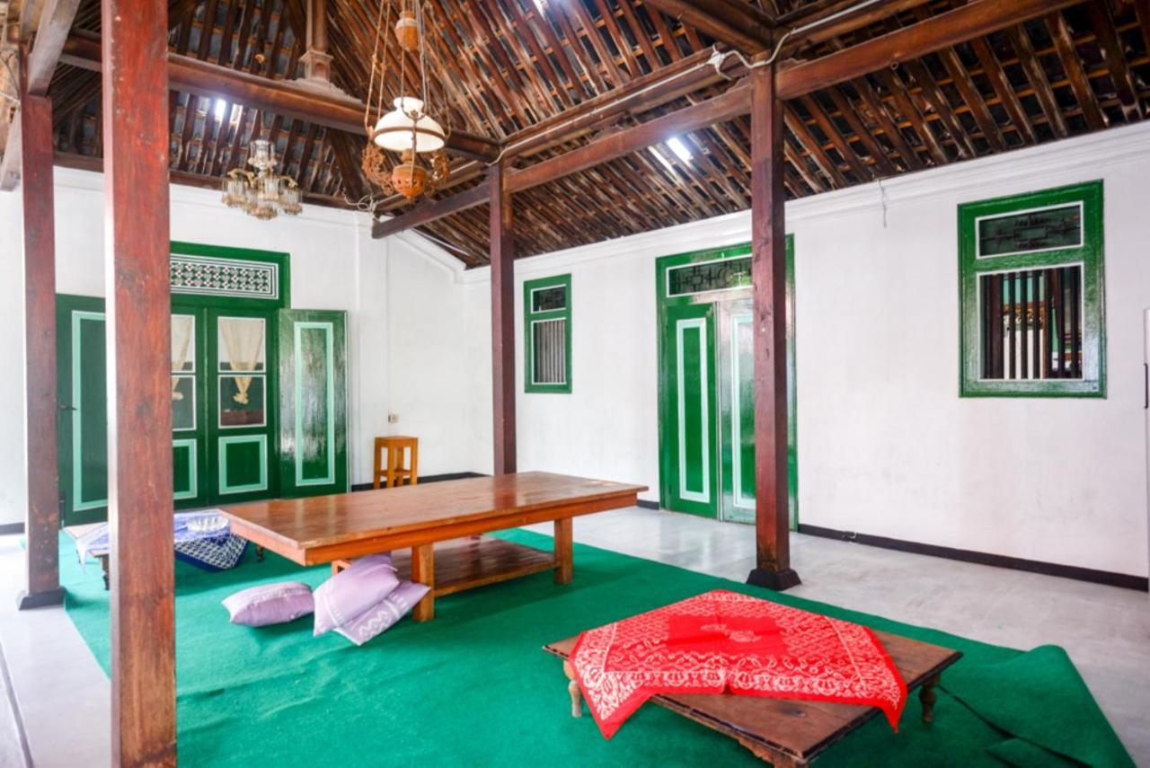 Reddoorz Syariah @ Ndalem Kembang Sore Yogyakarta Extérieur photo