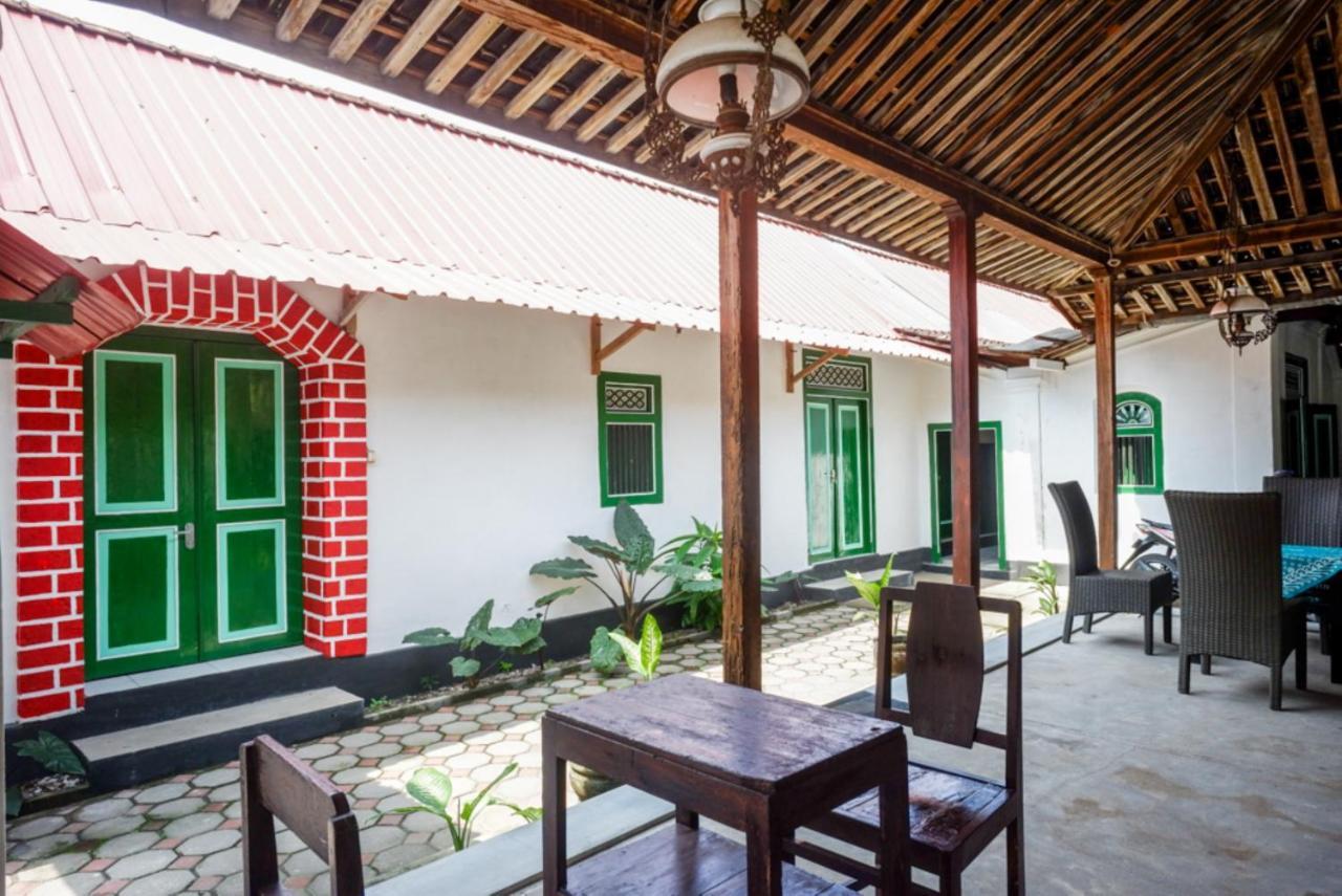 Reddoorz Syariah @ Ndalem Kembang Sore Yogyakarta Extérieur photo