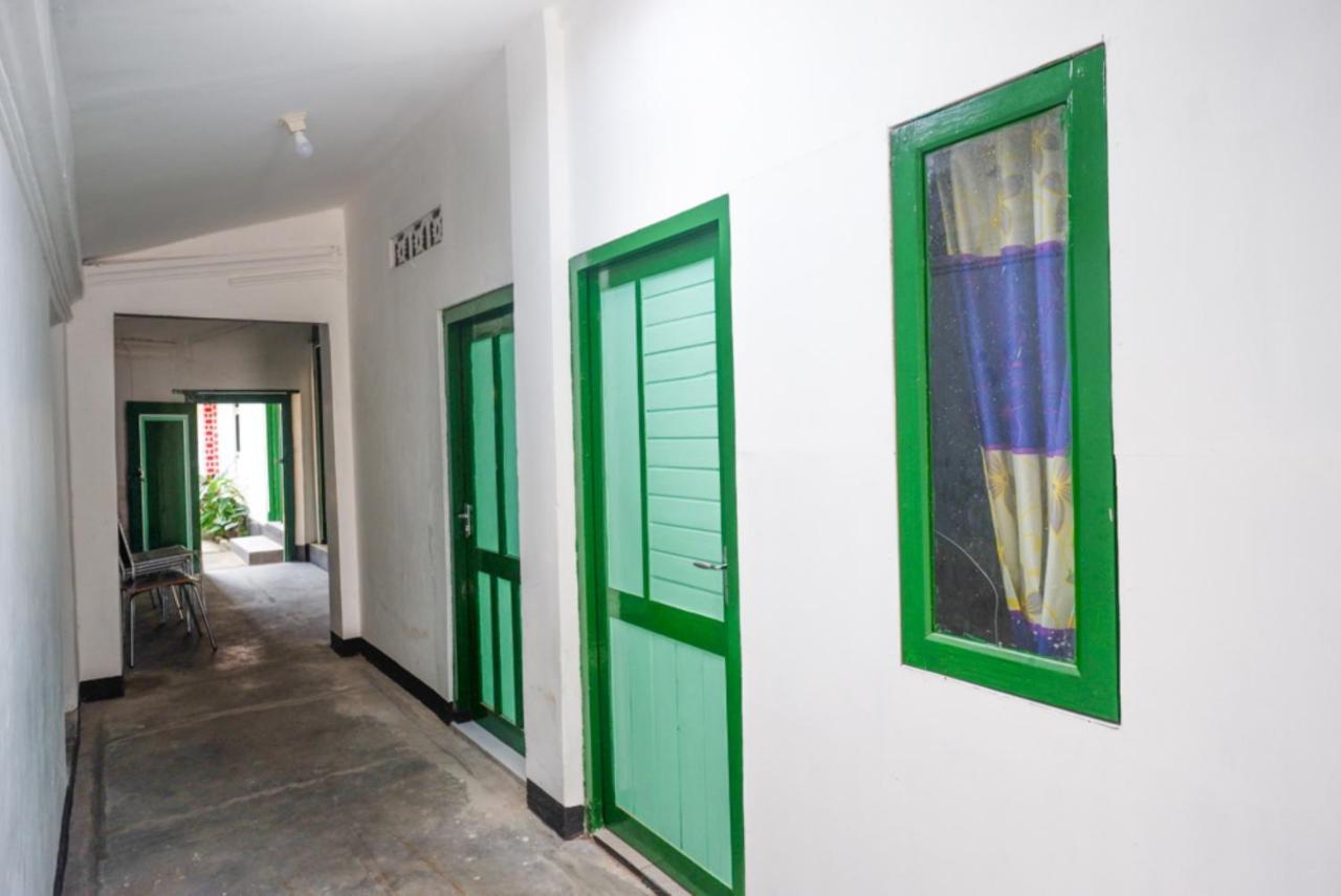 Reddoorz Syariah @ Ndalem Kembang Sore Yogyakarta Extérieur photo